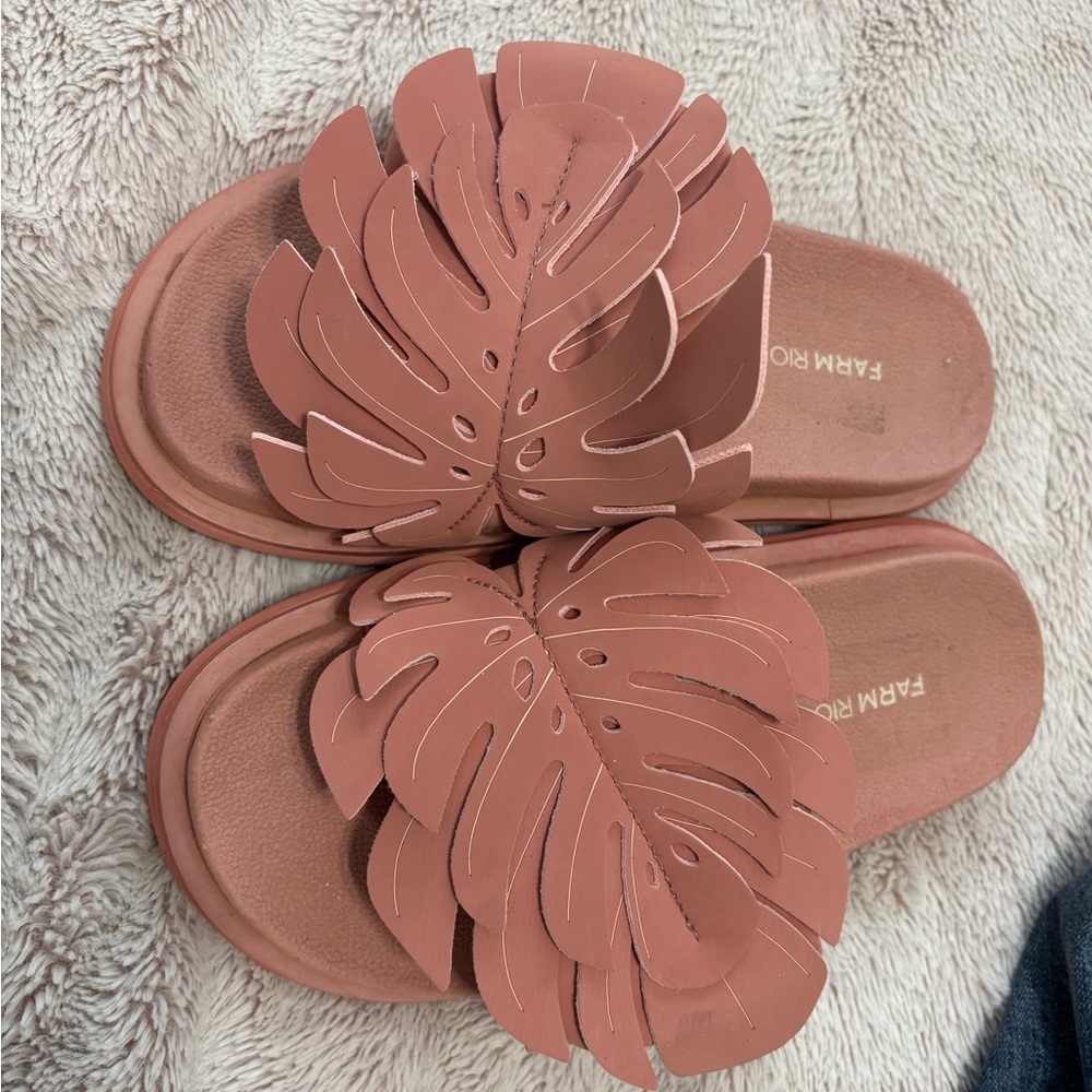 FARM Rio Women's Coral Leaf Slide Sandals